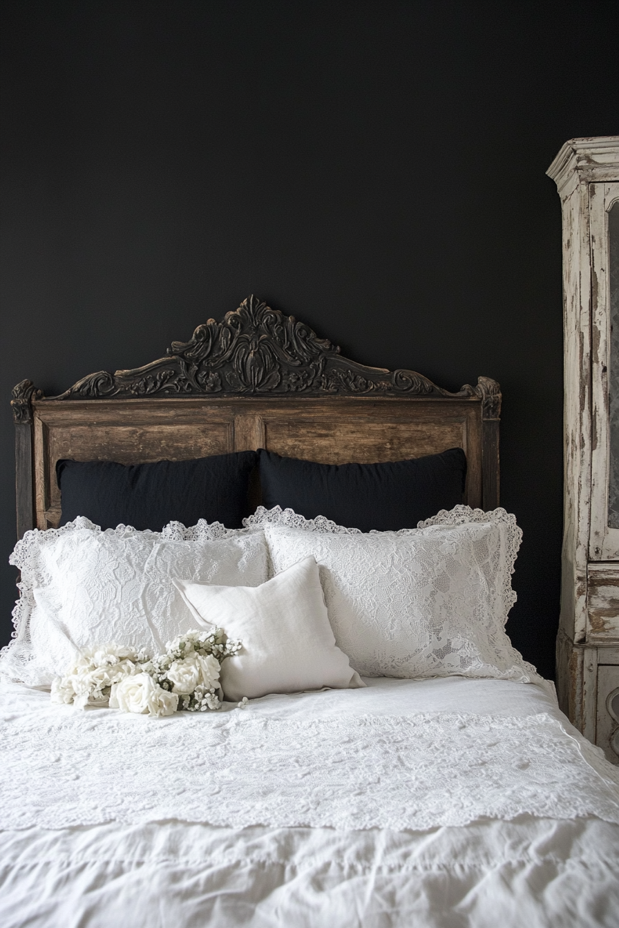23. Gothic Glamour (Black And White Bedroom Ideas) - Black And White Bedroom Ideas